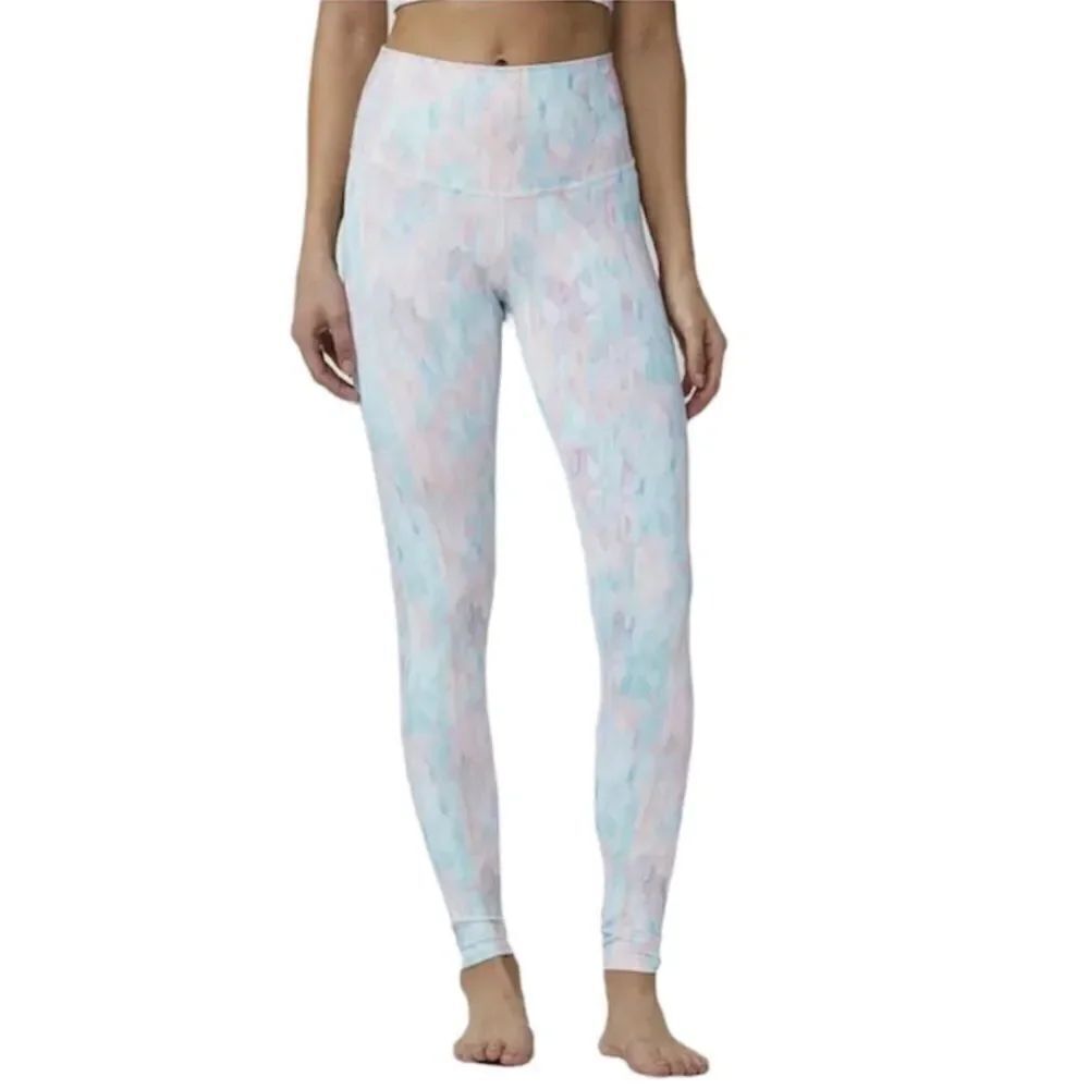 NWOT DYI Define Your Inspiration Fragmented Printed Signature Leggings